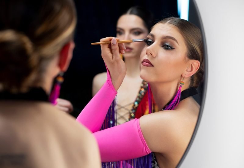 female-cabaret-performers-getting-ready-backstage-with-make-up_23-2149430901 female-cabaret-performers-getting-ready-backstage-with-make-up_23-2149430901
